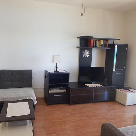 Apartman Ll S Pogledom I Izmedu Splita I Trogira Su Kastela Dalmacija Hrvatska Buitenkant foto