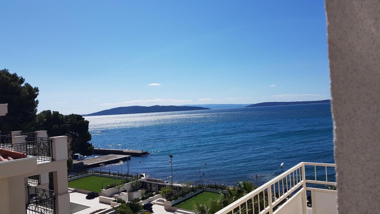 Apartman Ll S Pogledom I Izmedu Splita I Trogira Su Kastela Dalmacija Hrvatska Buitenkant foto