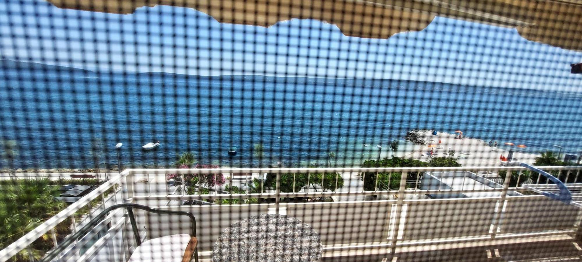 Apartman Ll S Pogledom I Izmedu Splita I Trogira Su Kastela Dalmacija Hrvatska Buitenkant foto