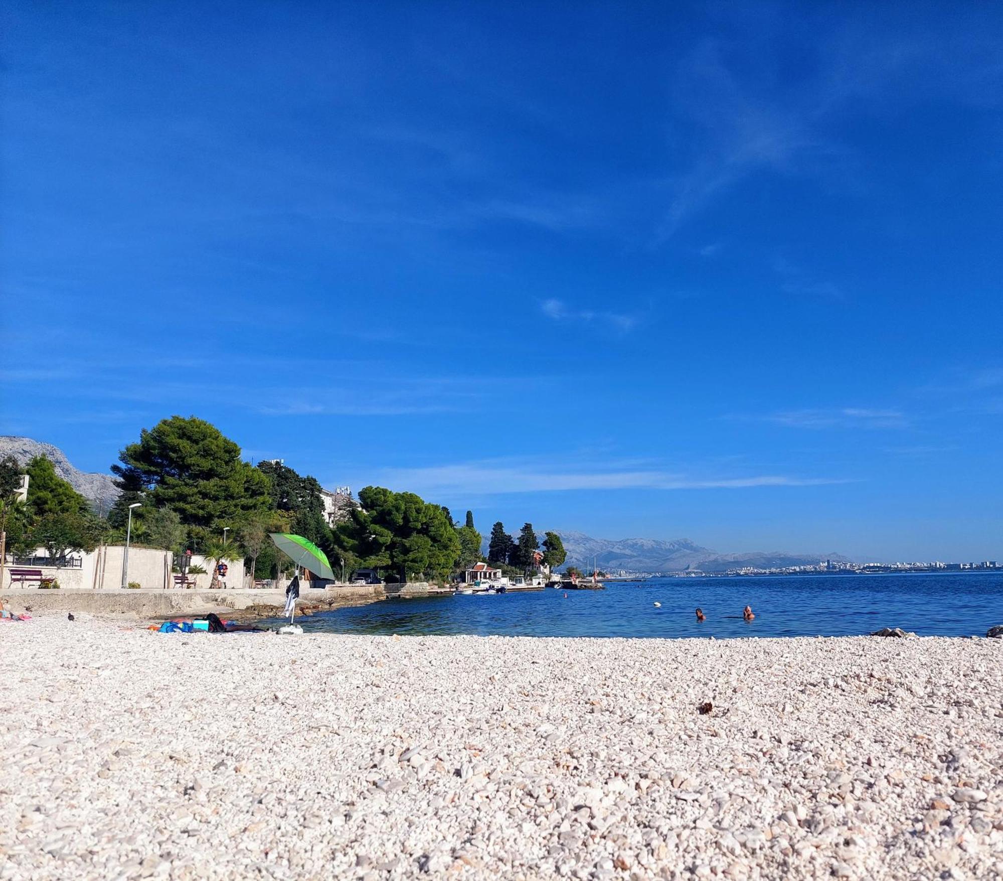 Apartman Ll S Pogledom I Izmedu Splita I Trogira Su Kastela Dalmacija Hrvatska Buitenkant foto
