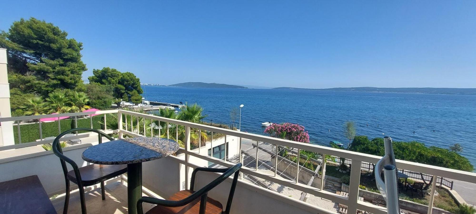 Apartman Ll S Pogledom I Izmedu Splita I Trogira Su Kastela Dalmacija Hrvatska Buitenkant foto