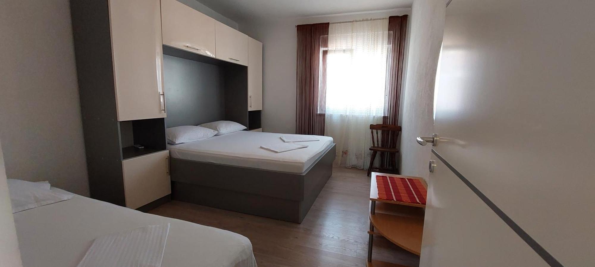 Apartman Ll S Pogledom I Izmedu Splita I Trogira Su Kastela Dalmacija Hrvatska Buitenkant foto