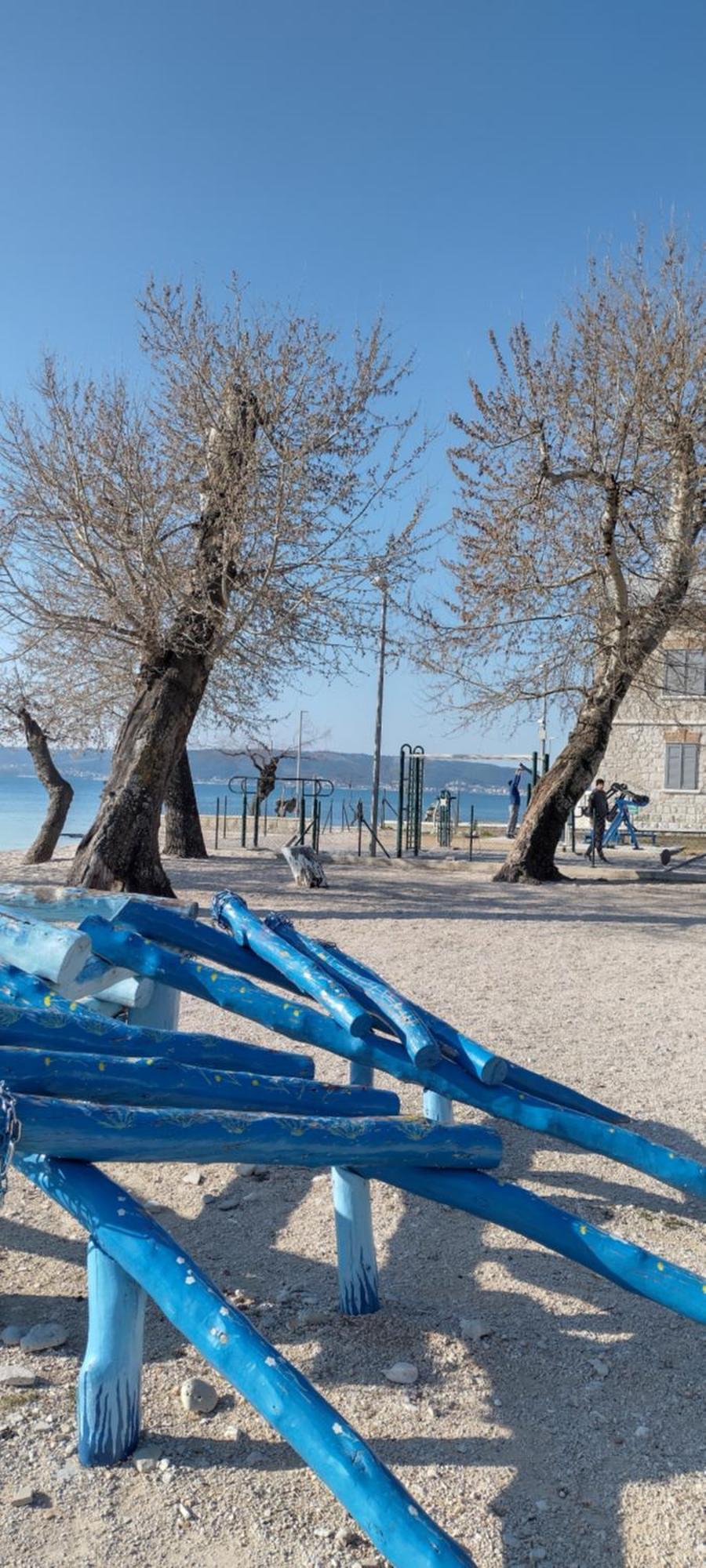 Apartman Ll S Pogledom I Izmedu Splita I Trogira Su Kastela Dalmacija Hrvatska Kamer foto